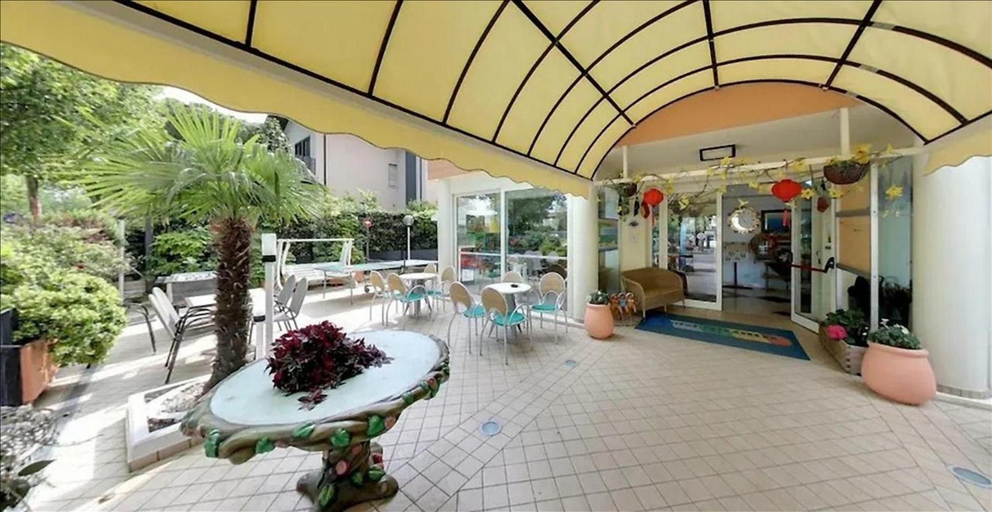Hotel Milord Cesenatico Kültér fotó