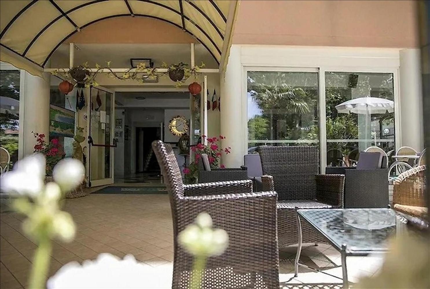 Hotel Milord Cesenatico Kültér fotó